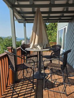 Outdoor Table and 4 Chairs set with Umbrella