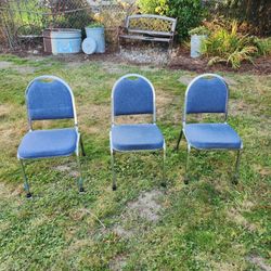 FREE 3 chairs