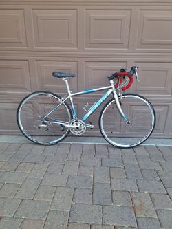 SPECIALIZED VITA 48 CM ALUMINUM AND CARBON ROAD BIKE 700 C WHEELS