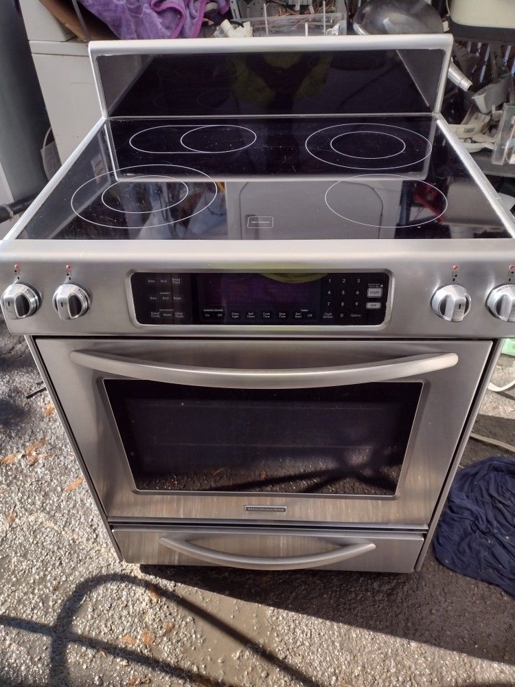 KitchenAid Stainless Steel Electric Stove/Oven LIKE NEW