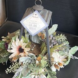 Decorative Lantern Centerpiece – Table Top Classic