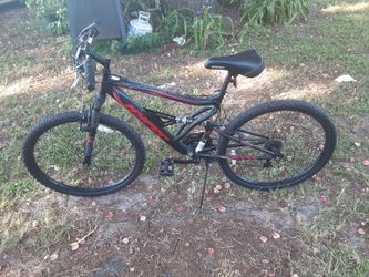 Hyper mountain bike