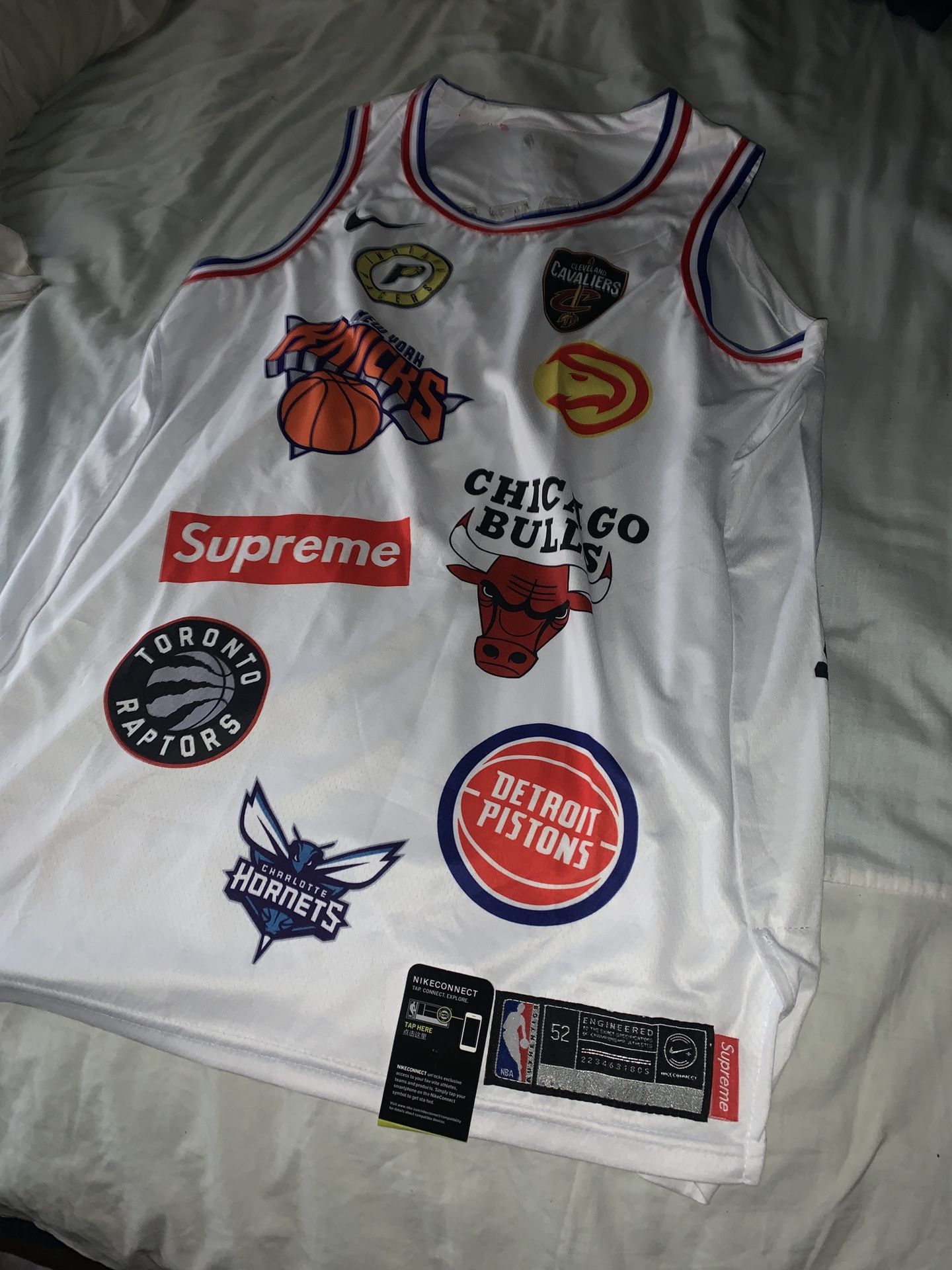 Nike SUPREME Jersey