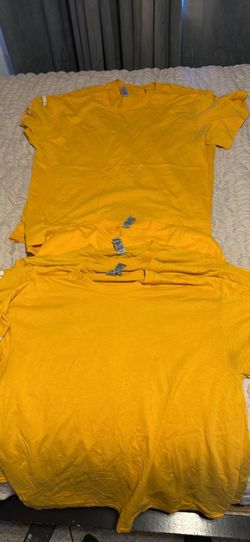 Used Qdoba employee t shirts