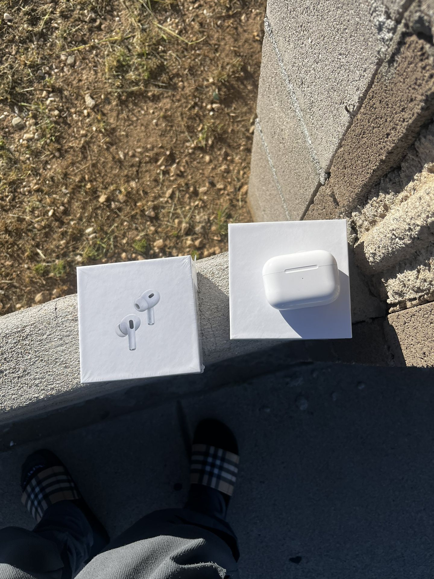 AirPods Gen 2