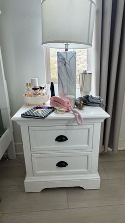 White 2-Drawer Nightstand