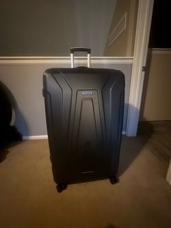 33” Blue Samsonite Suitcase - (contact info removed)