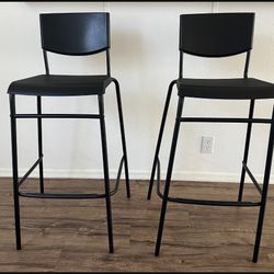 IKEA Set Of 2 Stig Bar Stools in Black 29”