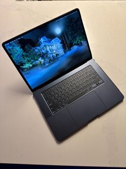 15” MacBook Air M4 2025 1TB SSD 24GB RAM