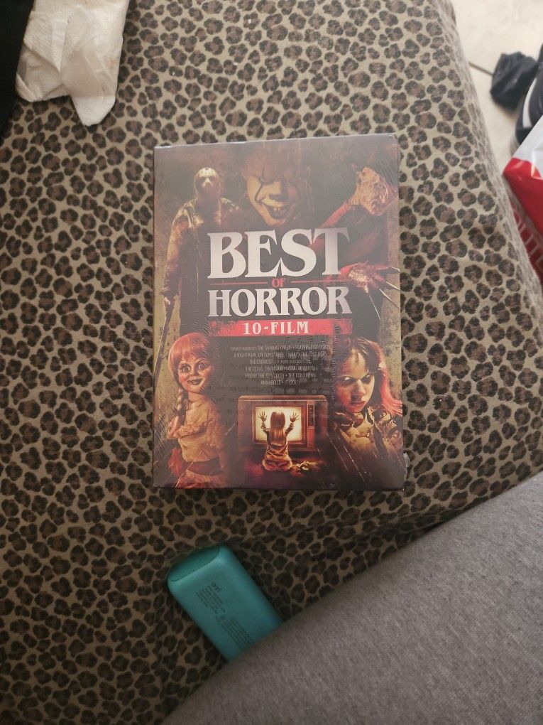 Best of Horror: 10 Film Collection (The Shining/The Lost Boys/Friday the 13th/The Texas Chainsaw Massacre/A Nightmare on Elm Street/The Exorcist/Polte