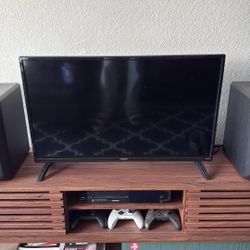 polaroid 32 in. smart TV