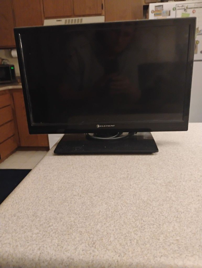 22 In Element Flat Screen
