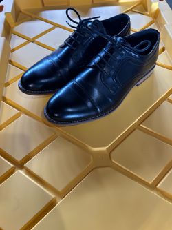Boys shoes