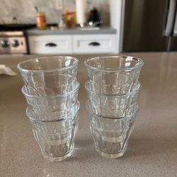 Cutting chai glasses