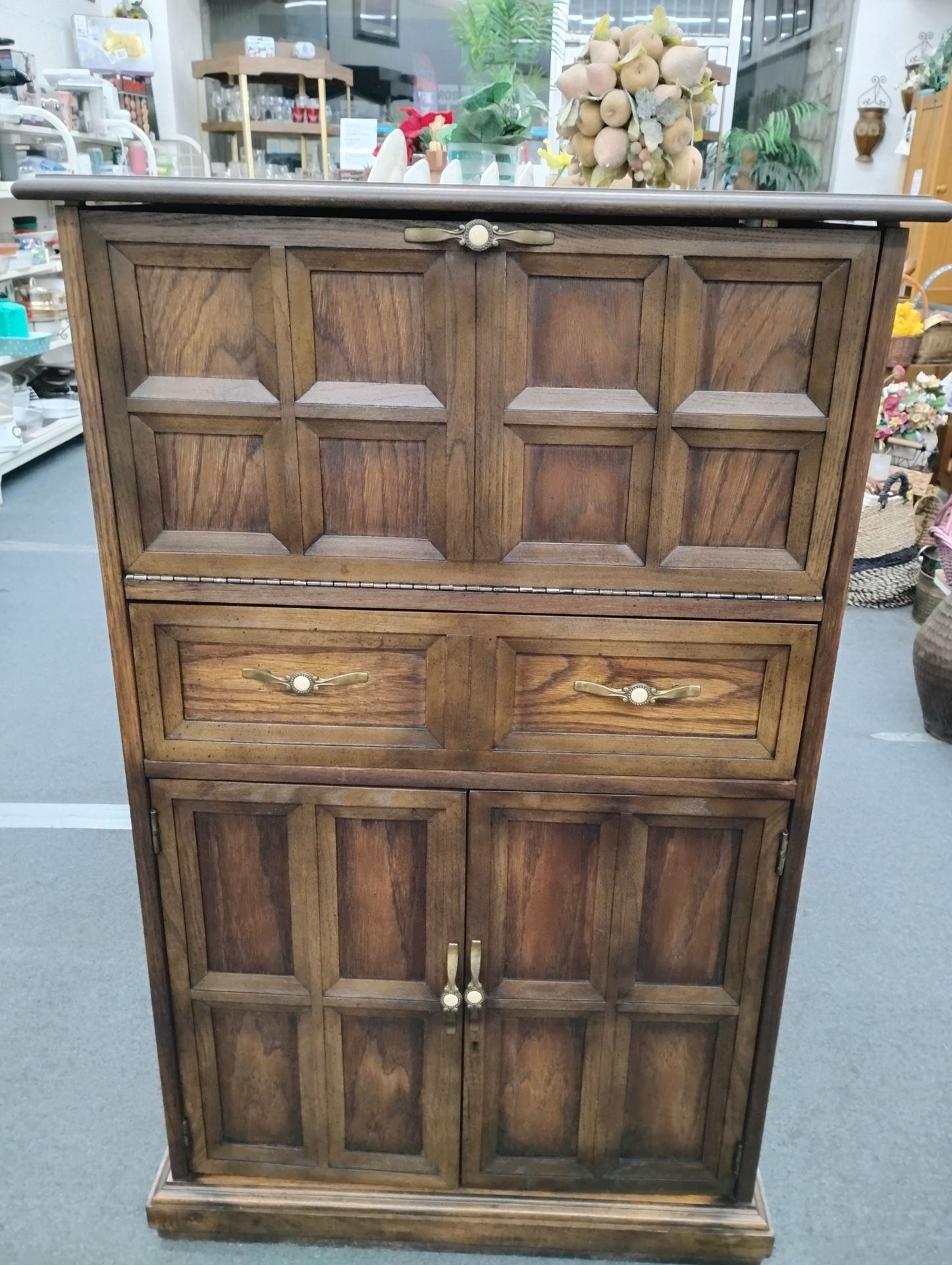 Lane Furniture Altavista Virginia - Rare Cabinet Bar