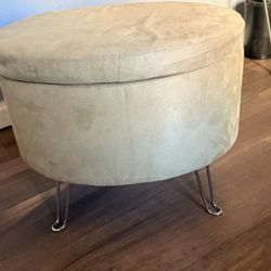 storage ottoman with metal hairpin Legs 