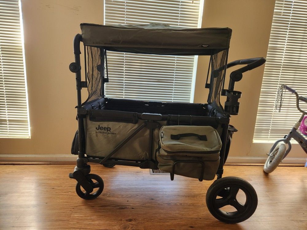 Jeep Deluxe Wrangler Stroller Wagon