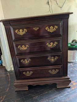 Drawer/ wardrobe