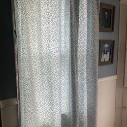 6 Curtain Panels