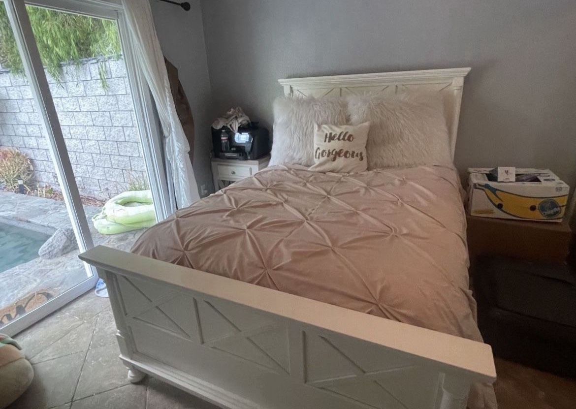 Beautiful White Farmhouse Bed Frame And Dresser