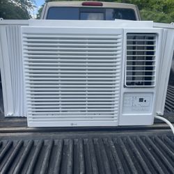 LG Air Conditioner with heating 