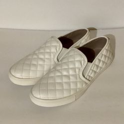 ⭐️NEW⭐️ STEVE MADDEN ECENTRCQ WOMENS SIZE 7.5 (NO BOX)