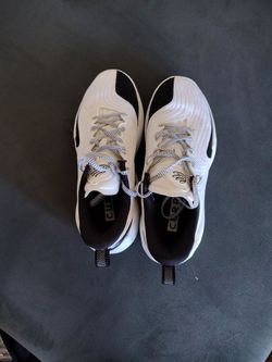 Basketball shoes Sabrina