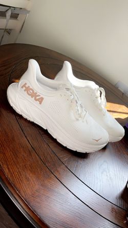 Women’s Hoka Shoes