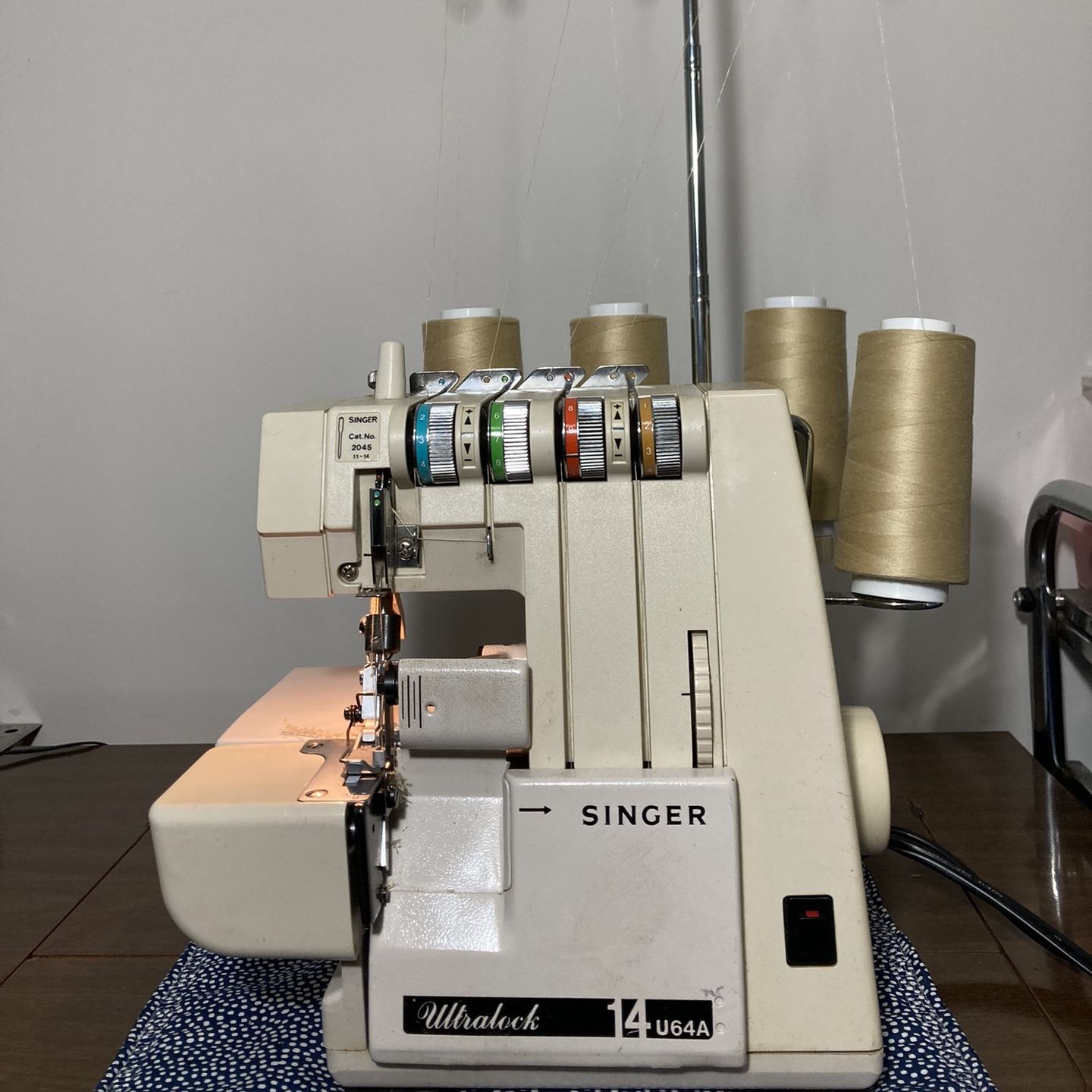 うっちーさん専用 Singer Ultralock Serger 14U64A for Sale in Granite Quarry