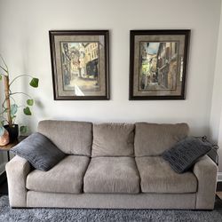 Couch   95L x 40D x 34H