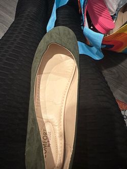 Comfort by Rouge Olive Green Suede Flats