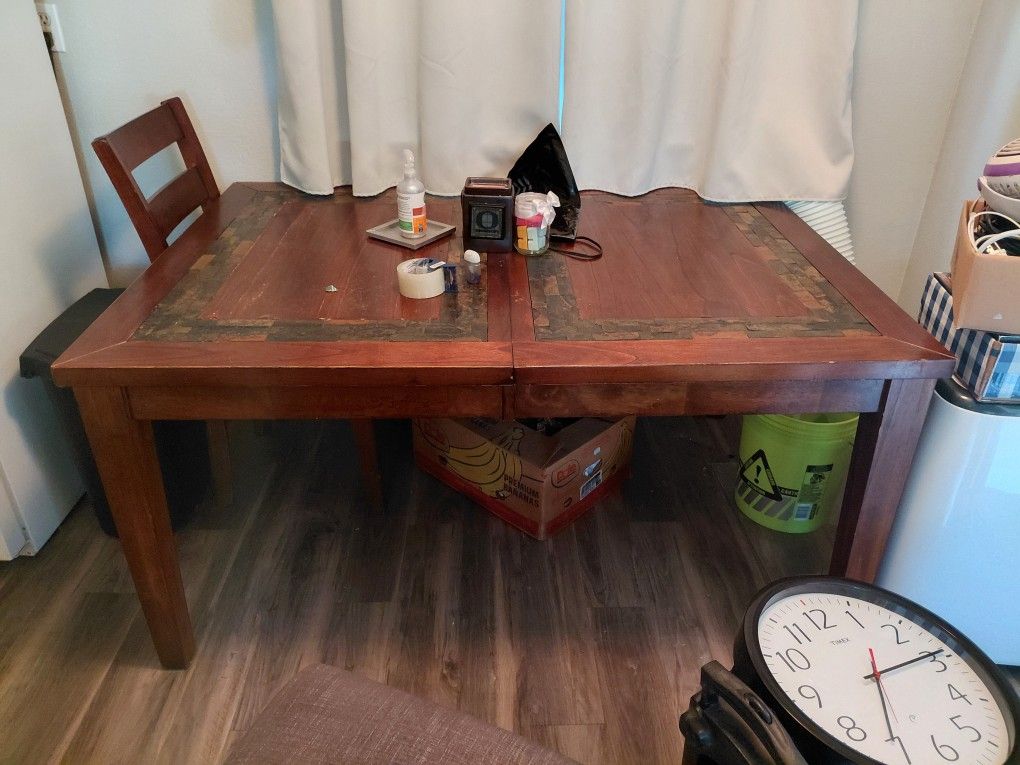 Free table