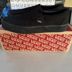 New Vans Old Skool Men’s Size 7
