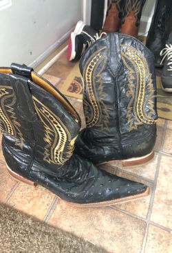 Donaldo Ostrich skin boots size 9 1/2