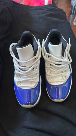 Women's Air Jordan 11 Retro Low "Concord Sketch