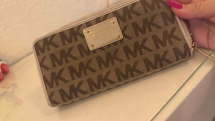Michael Kors wallet