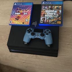 PS4 / 1TB + 2 NEW GAMES!!!!!