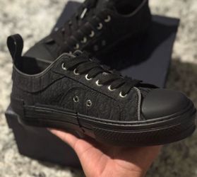 Black Dior B23 Men Size 8