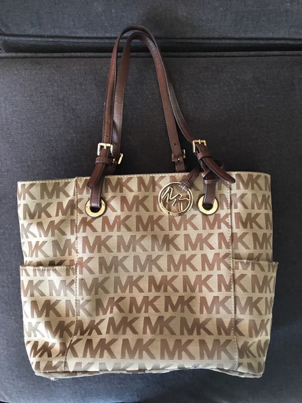 Used Michael Kors Handbags >> Used Michael Kors Purse For Sale In Westminster Co Offerup Used Michael Kors Handbags >> Used Michael Kors Purse For Sale In Westminster Co Offerup