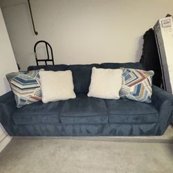 Sofa / Pull Out Bed 