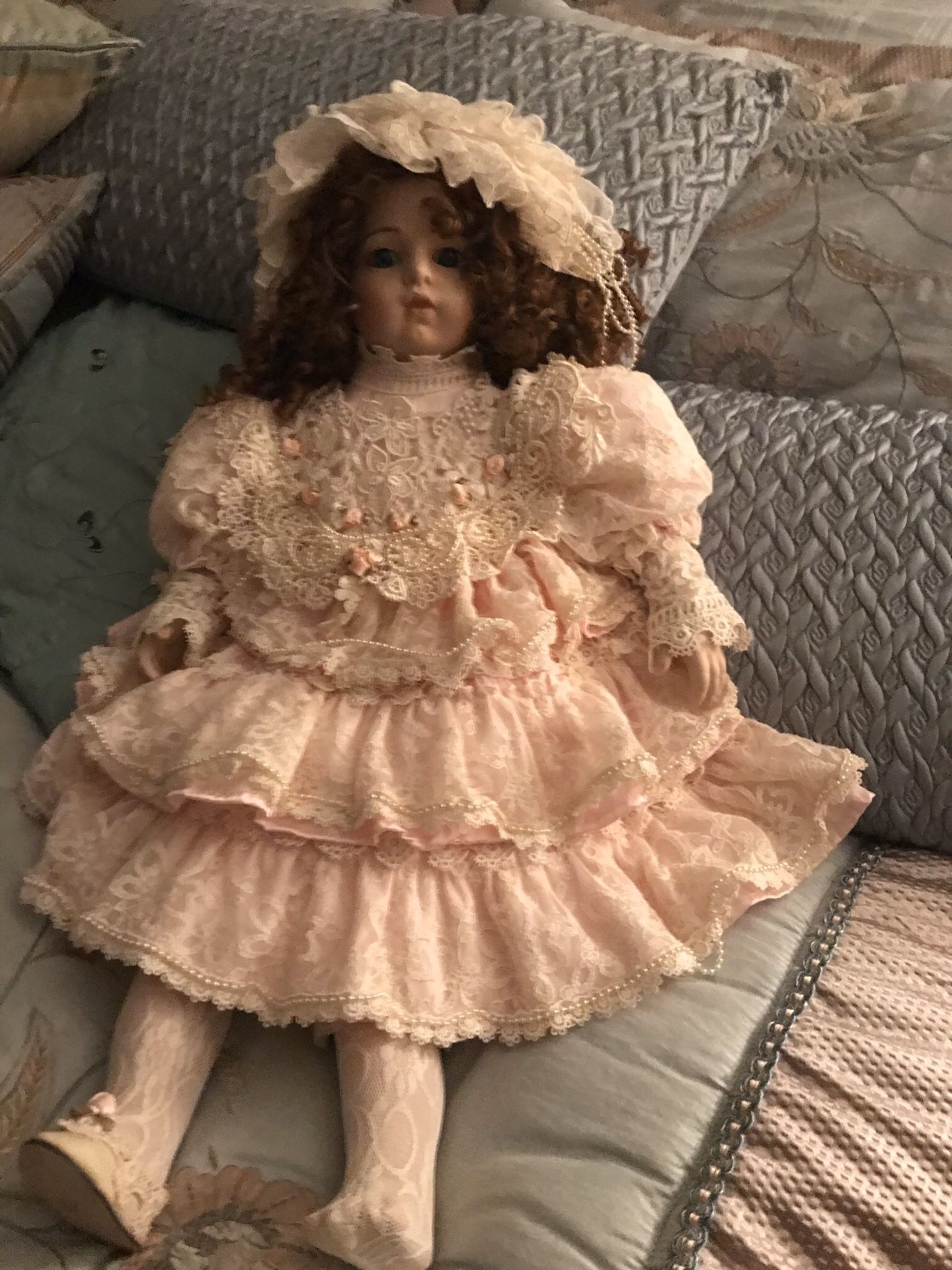 Vintage. Antique dolls