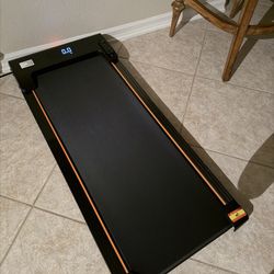 Walking pad treadmill  Up to 4.0 mph works great