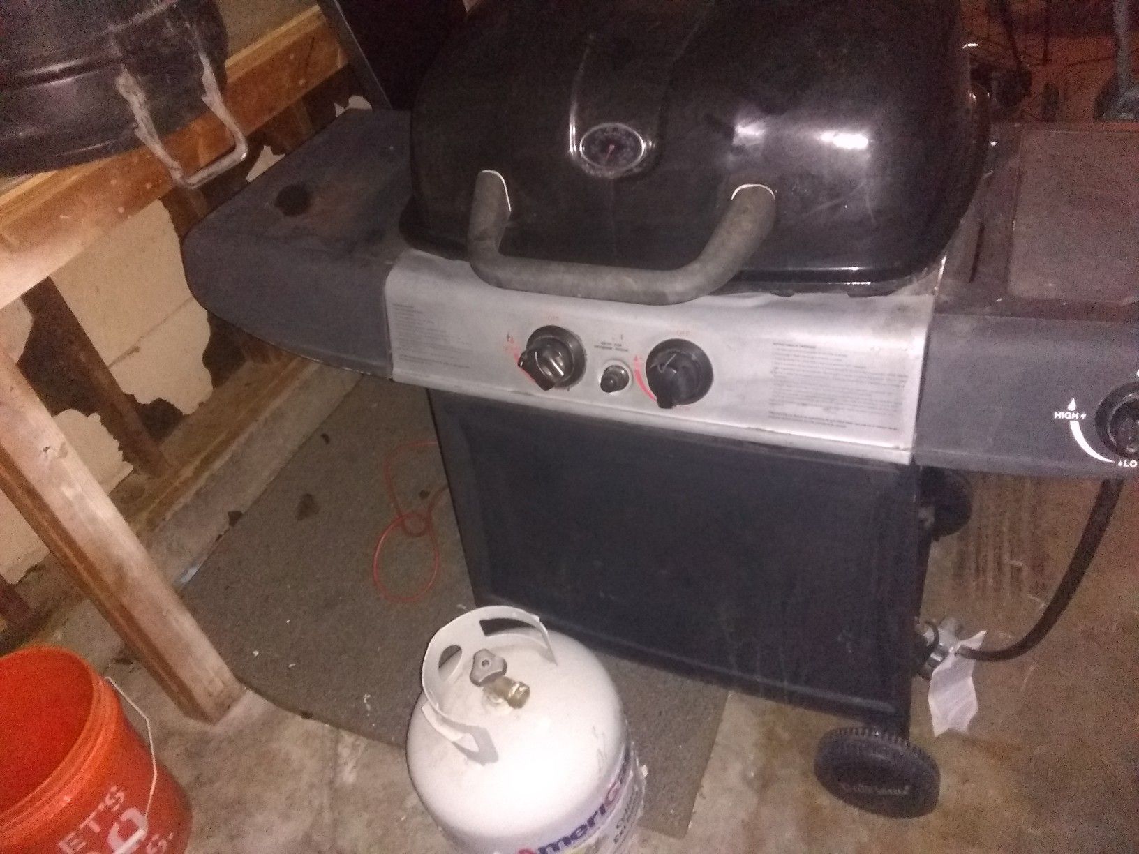 BBQ with propane tank
