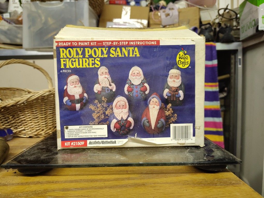 Roly Poly Santa Figures