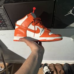 Orange syrscuse dunks 