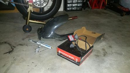 Carbon Fibre Tire Hugger for 2001 Honda 929Rr (used and in good condition)