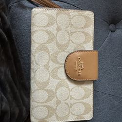 Coach Wristlet Brand New