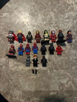 LEGO Marvel Superheroes Minifigures Lot of 20