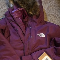 BRAND NEW FAUX FUR NORTHFAVE TAGS ATTACHED