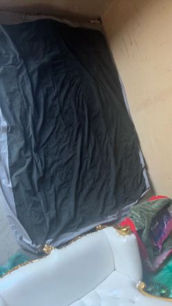 Intext queen inflatable mattress